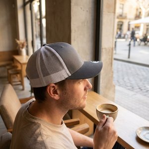 FLEXFIT F6506T - Zweifarbige Mütze im Trucker-Stil